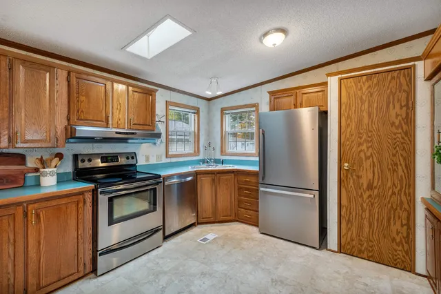 $270,000 | 204 Stonehill Road, Williston, VT 05495