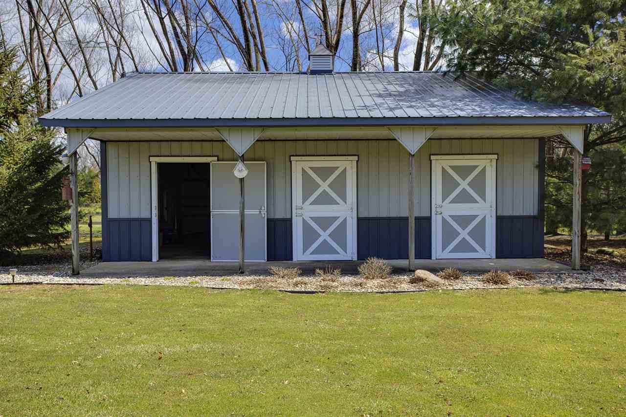 905 12th Road Bourbon, IN 46504 - Photo 29 of 36