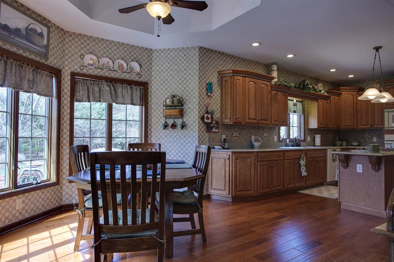 905 12th Road Bourbon, IN 46504 - Photo 10 of 36