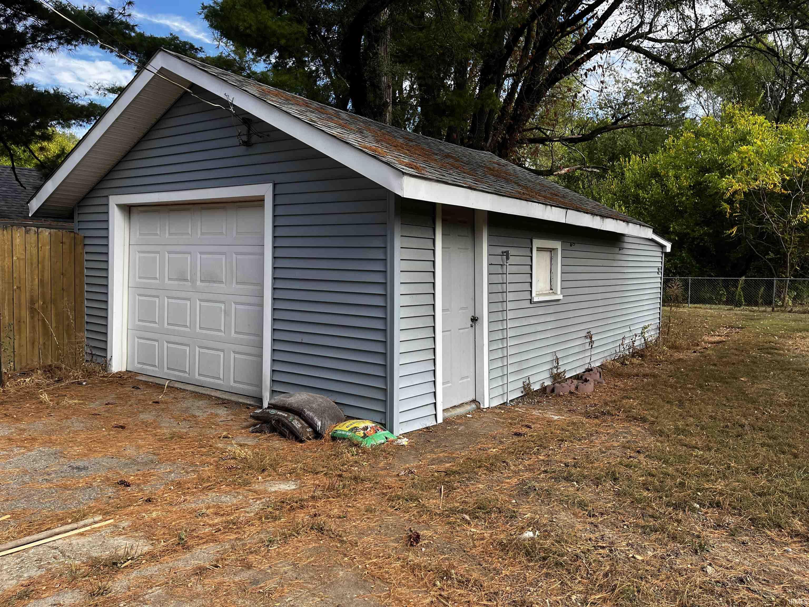 7101 Baer Road Fort Wayne, IN 46809 - Photo 1 of 9