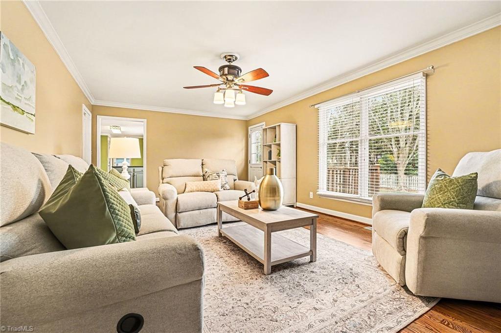 3908 Sandlewood Road High Point, NC 27265 - Photo 12 of 29