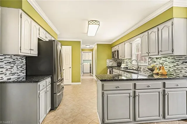 $440,000 | 3908 Sandlewood Road, High Point, NC 27265