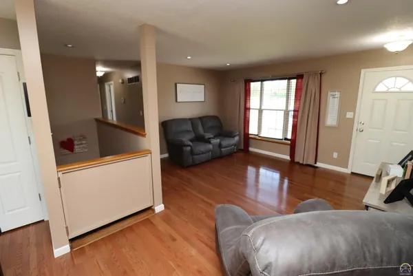 $254,900 | 5237 Northeast Wallace Lane, Topeka, KS 66617