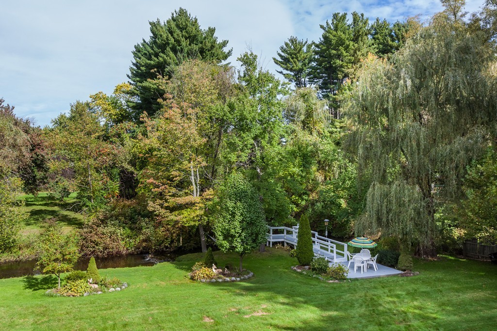 184 Marmon Street Springfield, MA 01129 - Photo 8 of 30 Gallery Image 8