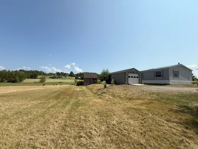 $230,000 | 4 Moulton Hill Lane, Thorndike, ME 04986