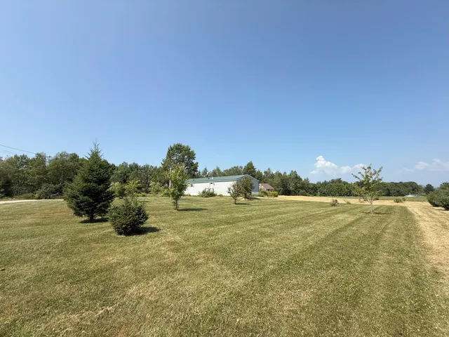 $230,000 | 4 Moulton Hill Lane, Thorndike, ME 04986