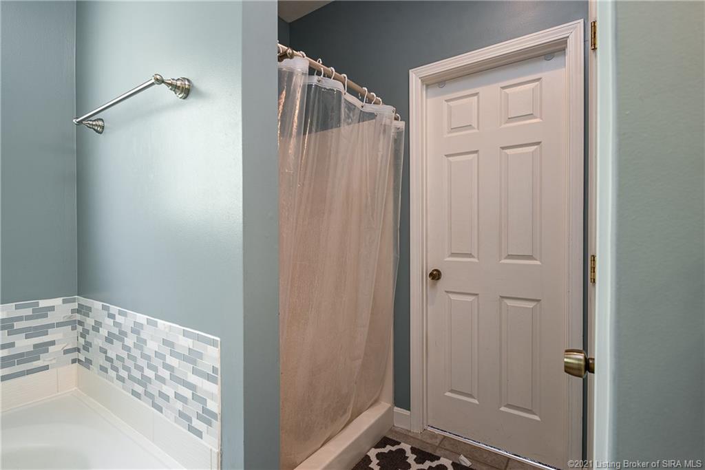 8205 Hidden River Charlestown, IN 47111 - Photo 21 of 46