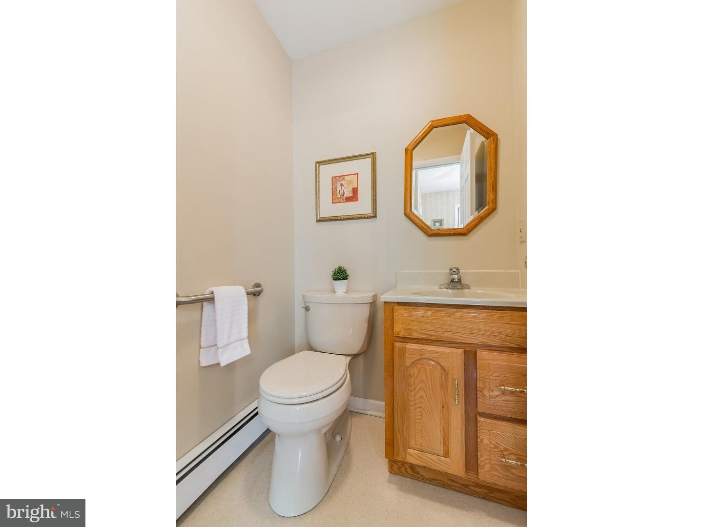 135 Dayleview Road Berwyn, PA 19312 - Photo 14 of 25 Half Bath