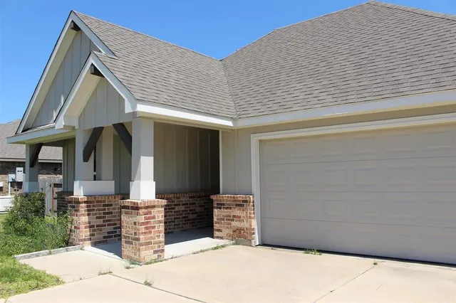 a view of a window in an empty room