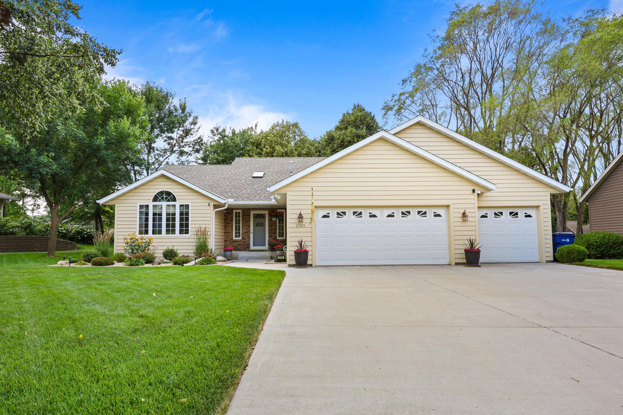 2105 Prairie Hill Road St. Cloud, MN 56301 - Photo 1 of 85