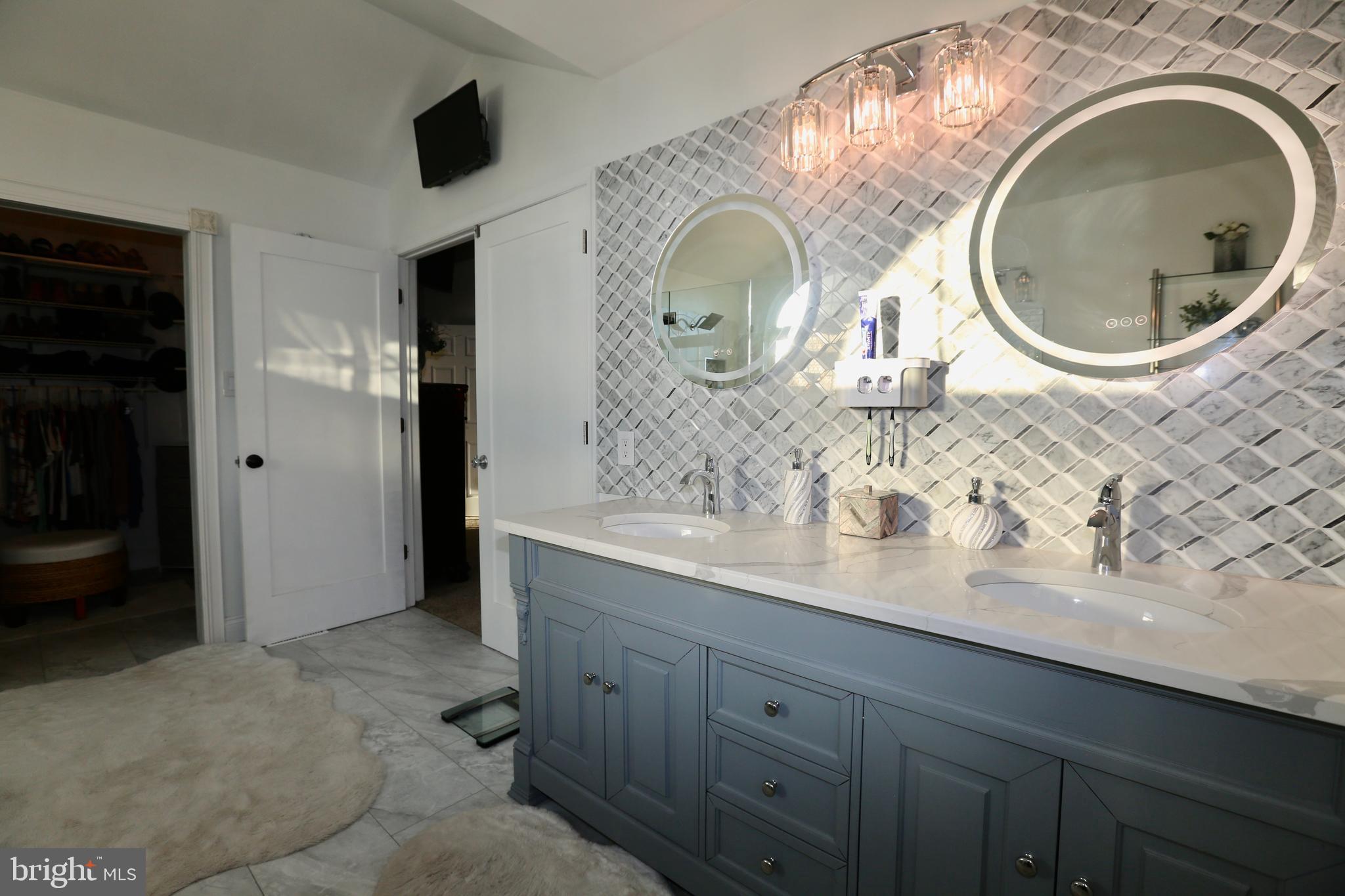 19 Graypebble Circle Sicklerville, NJ 08081 - Photo 28 of 43