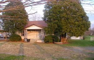 219 South Rt Lewisburg, WV 24901 - Photo 2 of 3 House