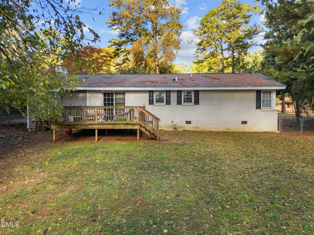 a house view with a garden space