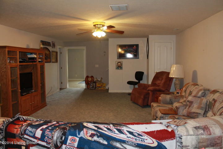 1835 Coral Ridge Road Shepherdsville, KY 40165 - Photo 12 of 15 basement family room