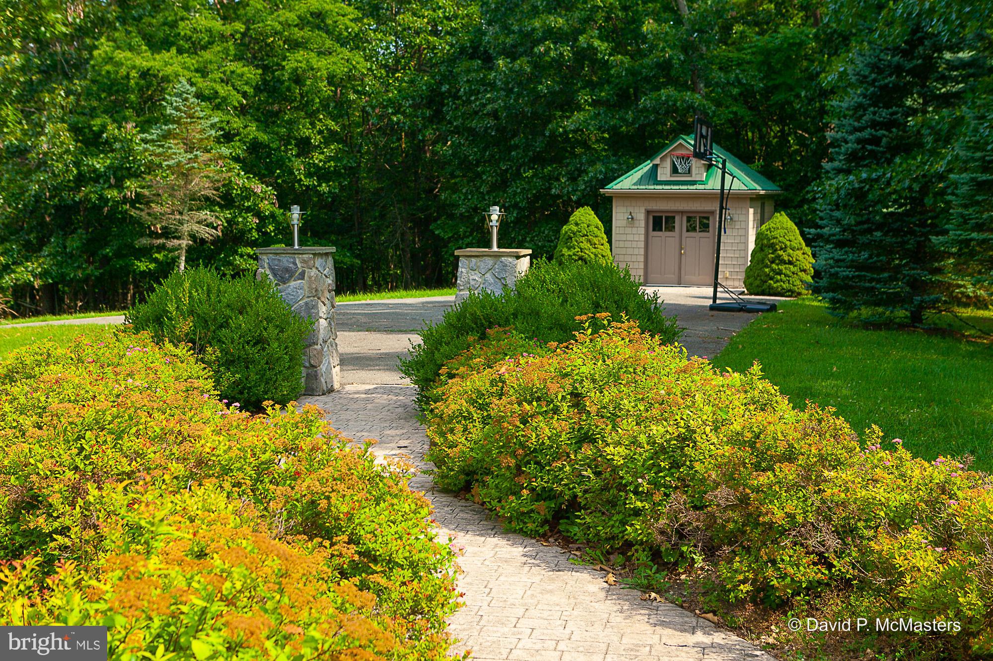 2925 Spohrs Road Berkeley Springs, WV 25411 - Photo 10 of 41 Walkway from drive
