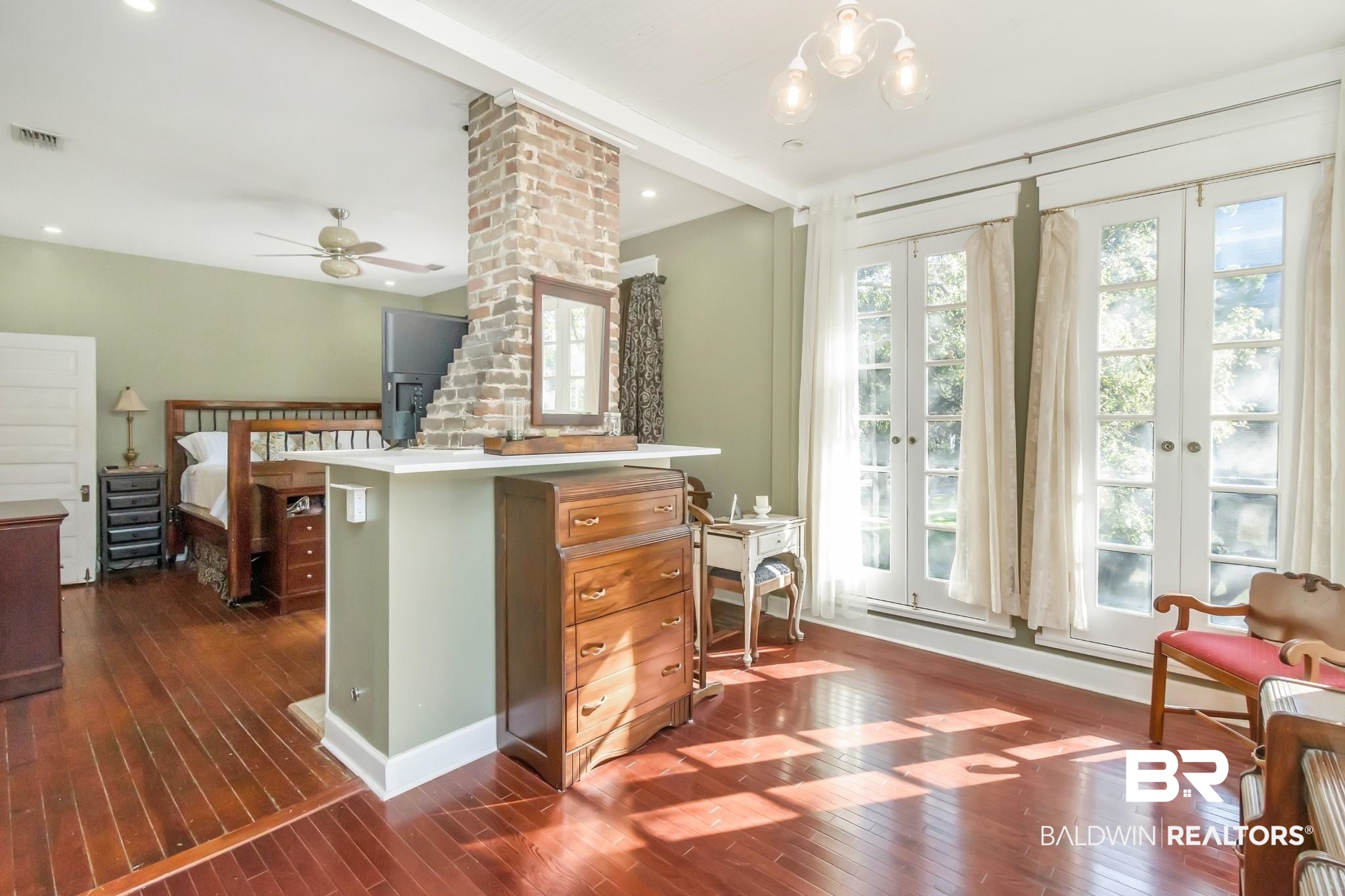 2551 Spring Hill Avenue Mobile, AL 36607 - Photo 28 of 38