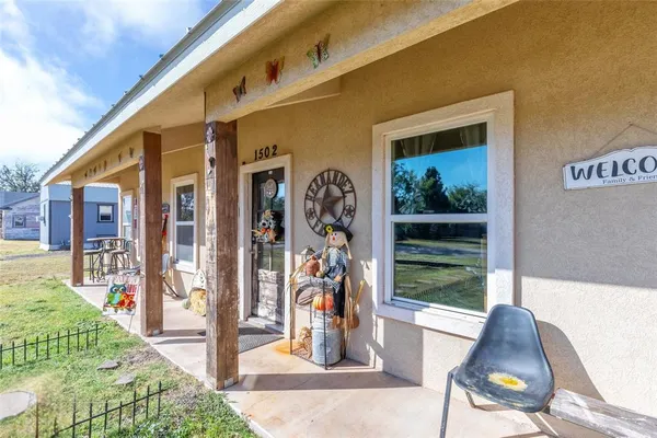 $220,000 | 1502 Avenue North, Anson, TX 79501