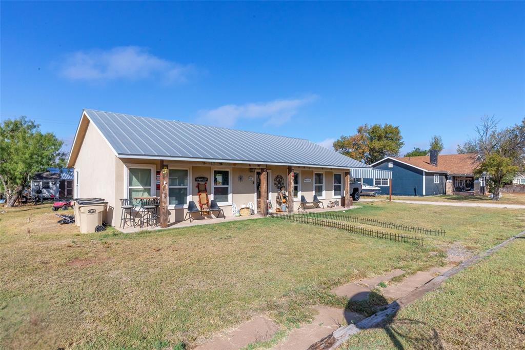 1502 Avenue North Anson, TX 79501 - Photo 3 of 20 Welcome Home! Located on a large corner lot with a detached carport