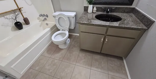 $1,800 | 6430 Bankside Drive, Unit 12, Houston, TX 77096