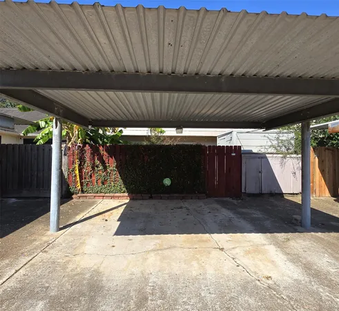 $1,800 | 6430 Bankside Drive, Unit 12, Houston, TX 77096