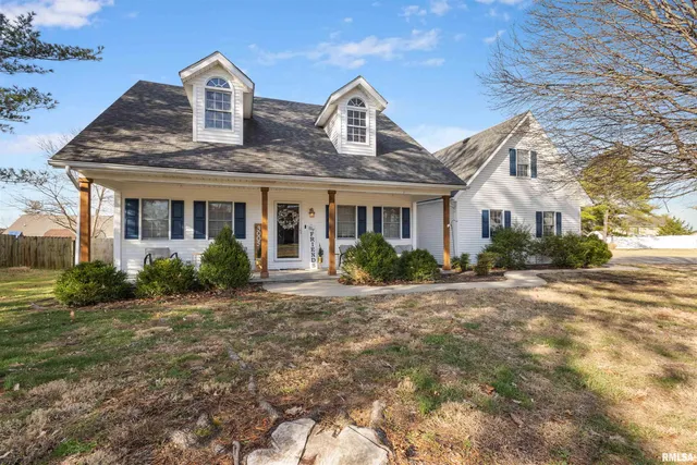 $322,000 | 3005 Hickory Ridge Drive, Herrin, IL 62948