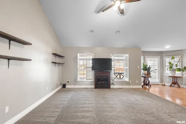 $299,900 | 3005 Hickory Ridge Drive, Herrin, IL 62948