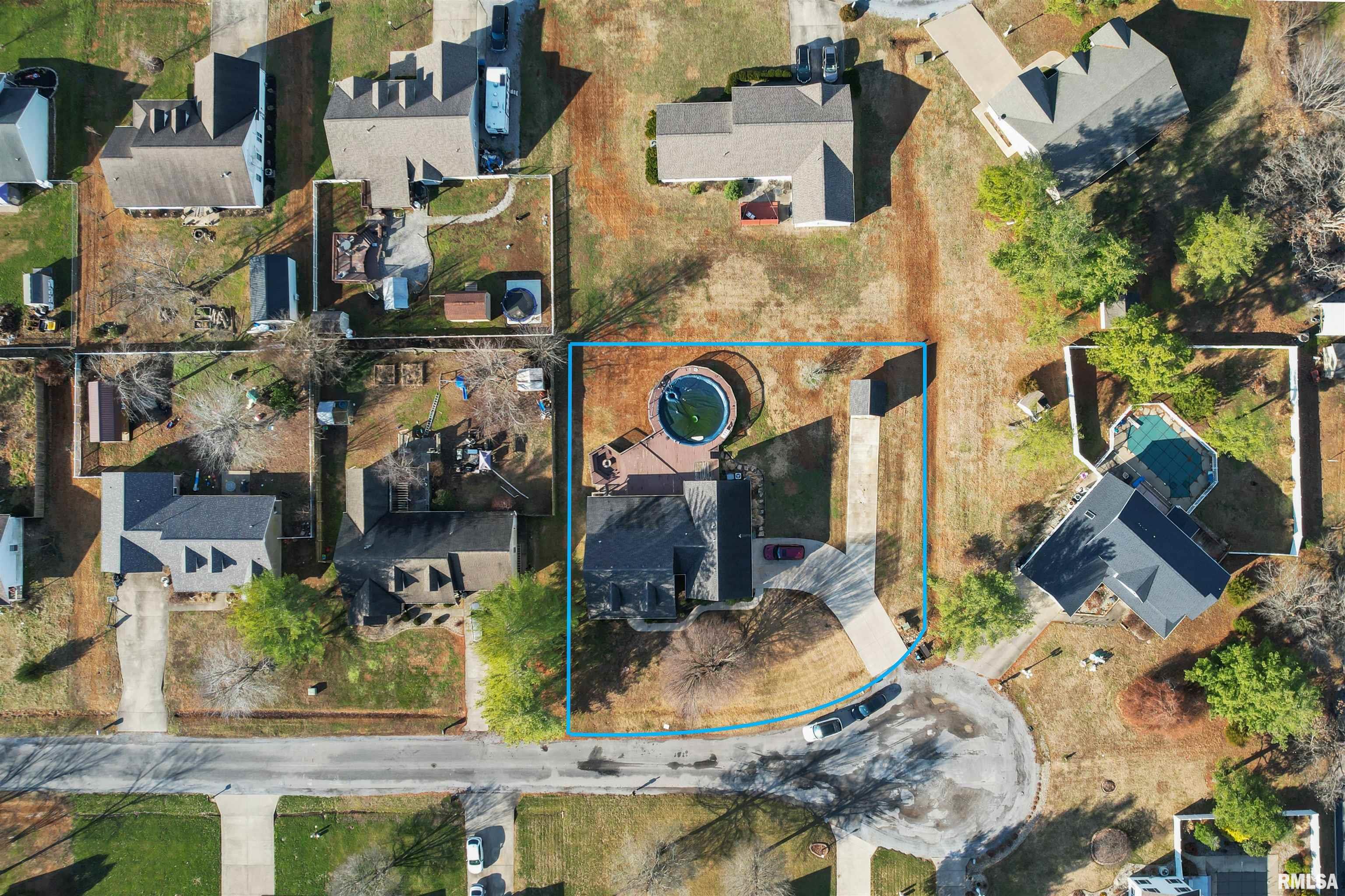 3005 Hickory Ridge Drive Herrin, IL 62948 - Photo 2 of 23