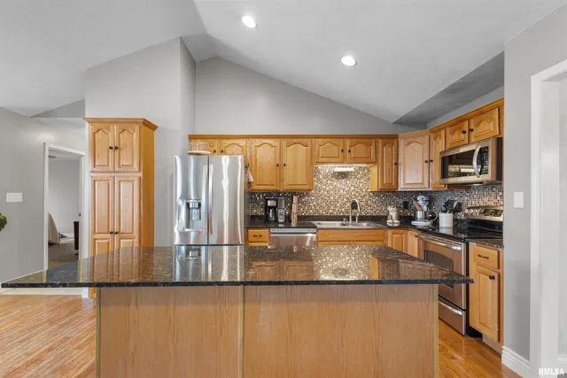 $322,000 | 3005 Hickory Ridge Drive, Herrin, IL 62948