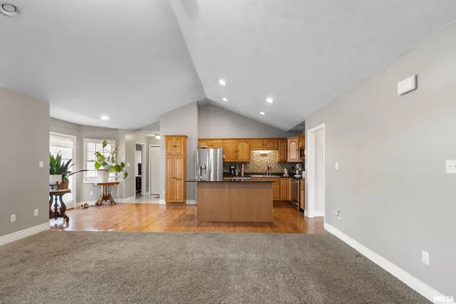 $322,000 | 3005 Hickory Ridge Drive, Herrin, IL 62948