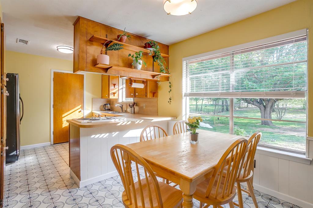 4816 Winnett Road Burleson, TX 76028 - Photo 15 of 40