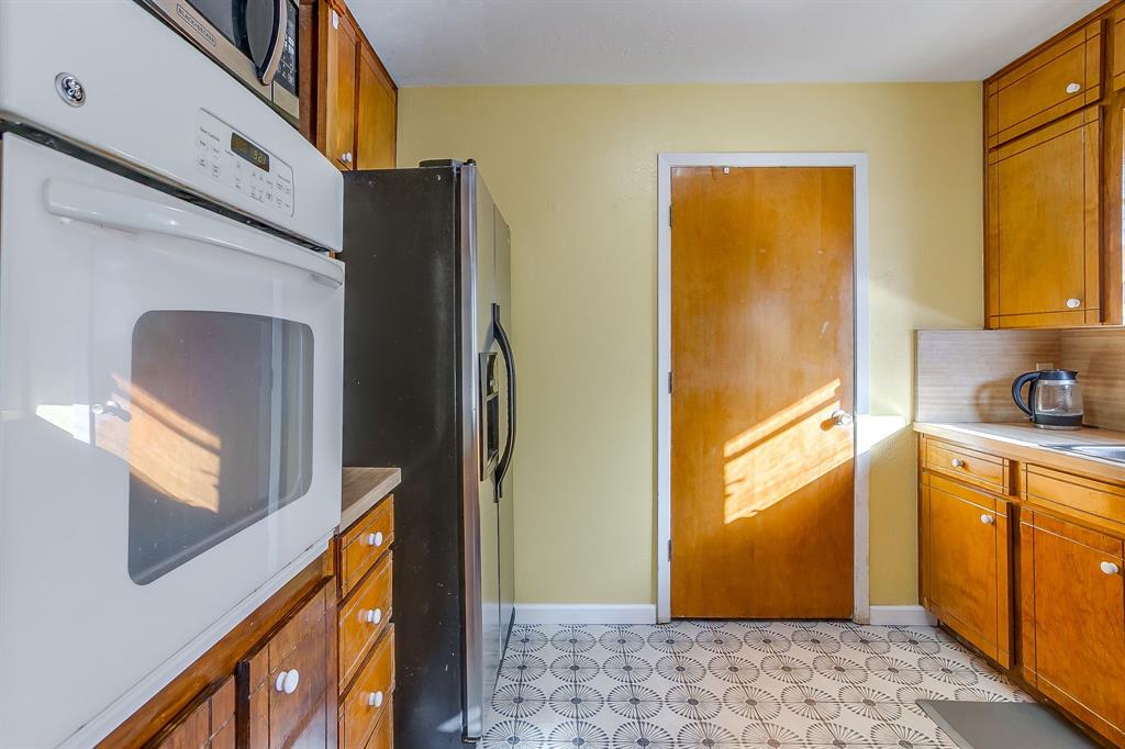 4816 Winnett Road Burleson, TX 76028 - Photo 18 of 40