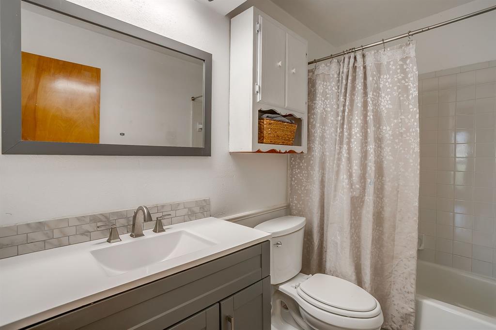 4816 Winnett Road Burleson, TX 76028 - Photo 24 of 40