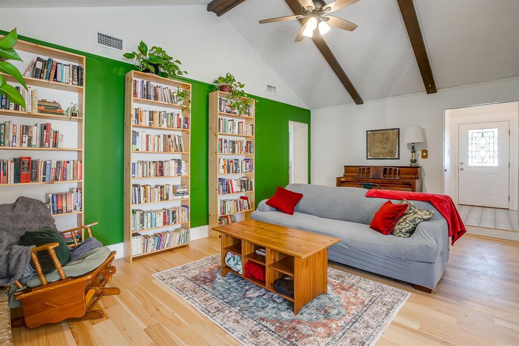 4816 Winnett Road Burleson, TX 76028 - Photo 10 of 40