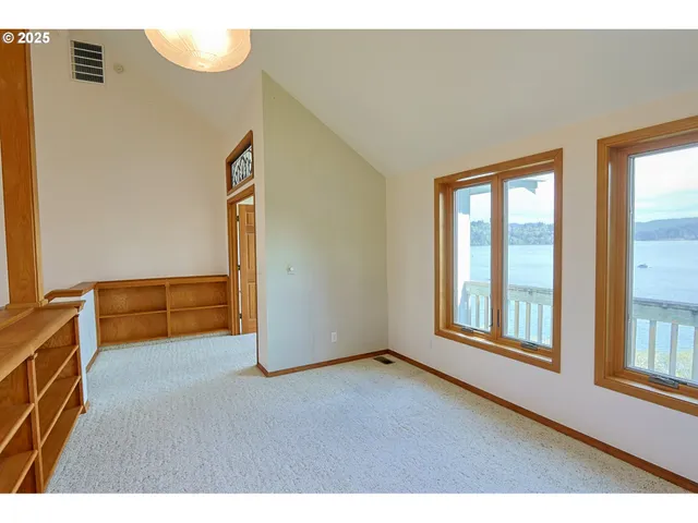 $950,000 | 1368 Bayview Avenue, North Bend, OR 97459