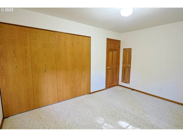 $950,000 | 1368 Bayview Avenue, North Bend, OR 97459