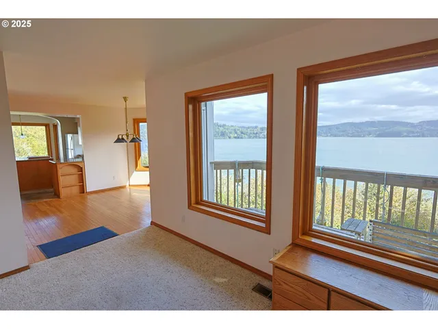 $950,000 | 1368 Bayview Avenue, North Bend, OR 97459