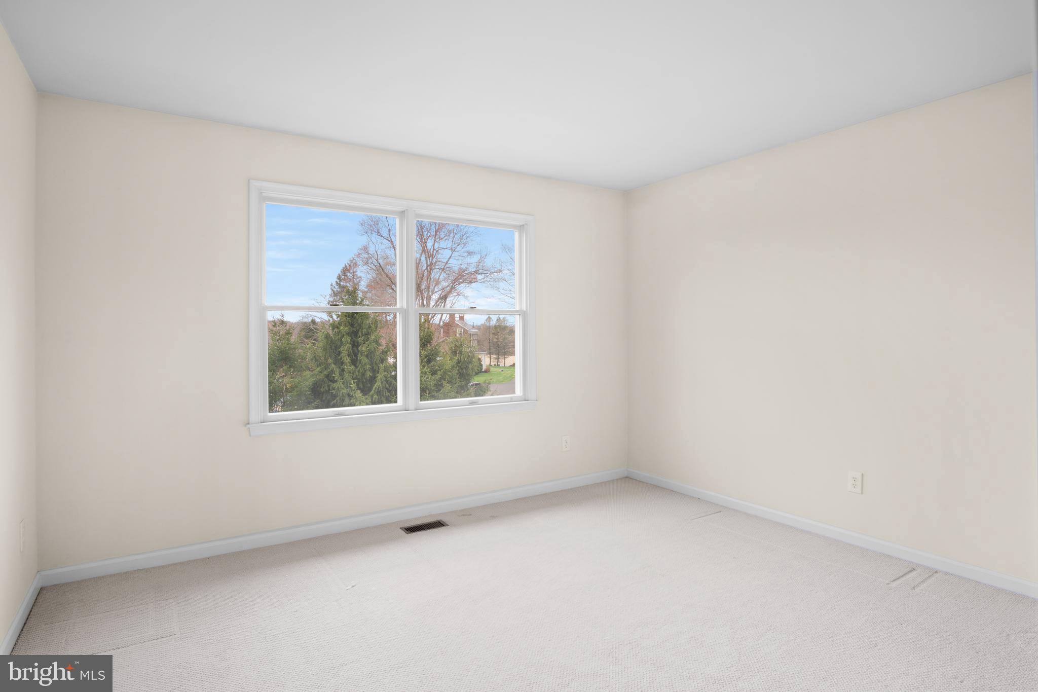 69 Hope Road Southampton, PA 18966 - Photo 22 of 34 Bedroom 3