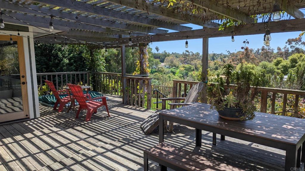 1107 Prospect Circle Vista, CA 92081 - Photo 46 of 52 a view of a chairs and table in patio