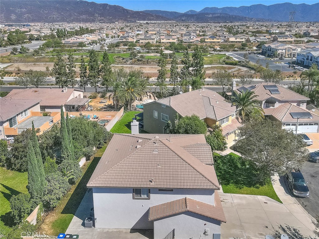 5732 Ridgemark Place Fontana, CA 92336 - Photo 3 of 31 Gallery Image 3