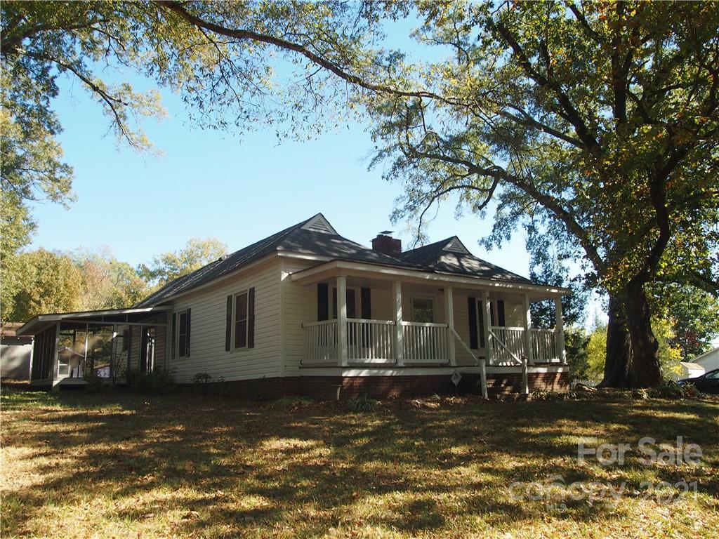 13089 Sam Black Road Midland, NC 28107 - Photo 3 of 23 Gallery Image 3