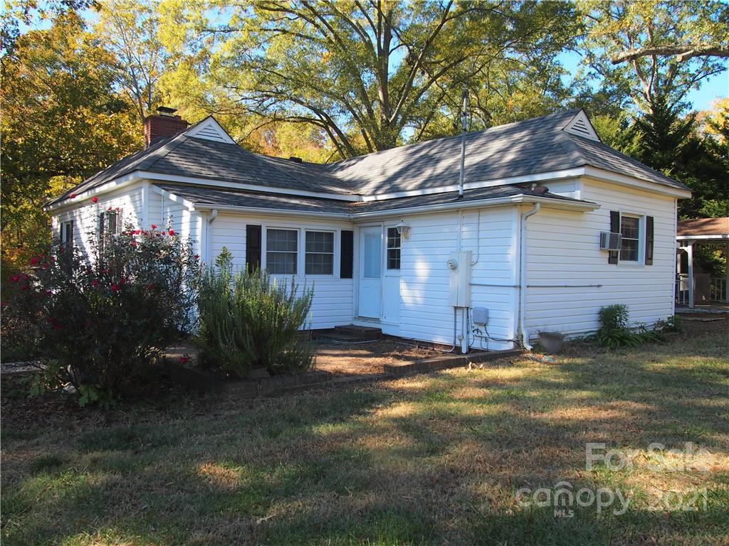13089 Sam Black Road Midland, NC 28107 - Photo 6 of 23 Gallery Image 6