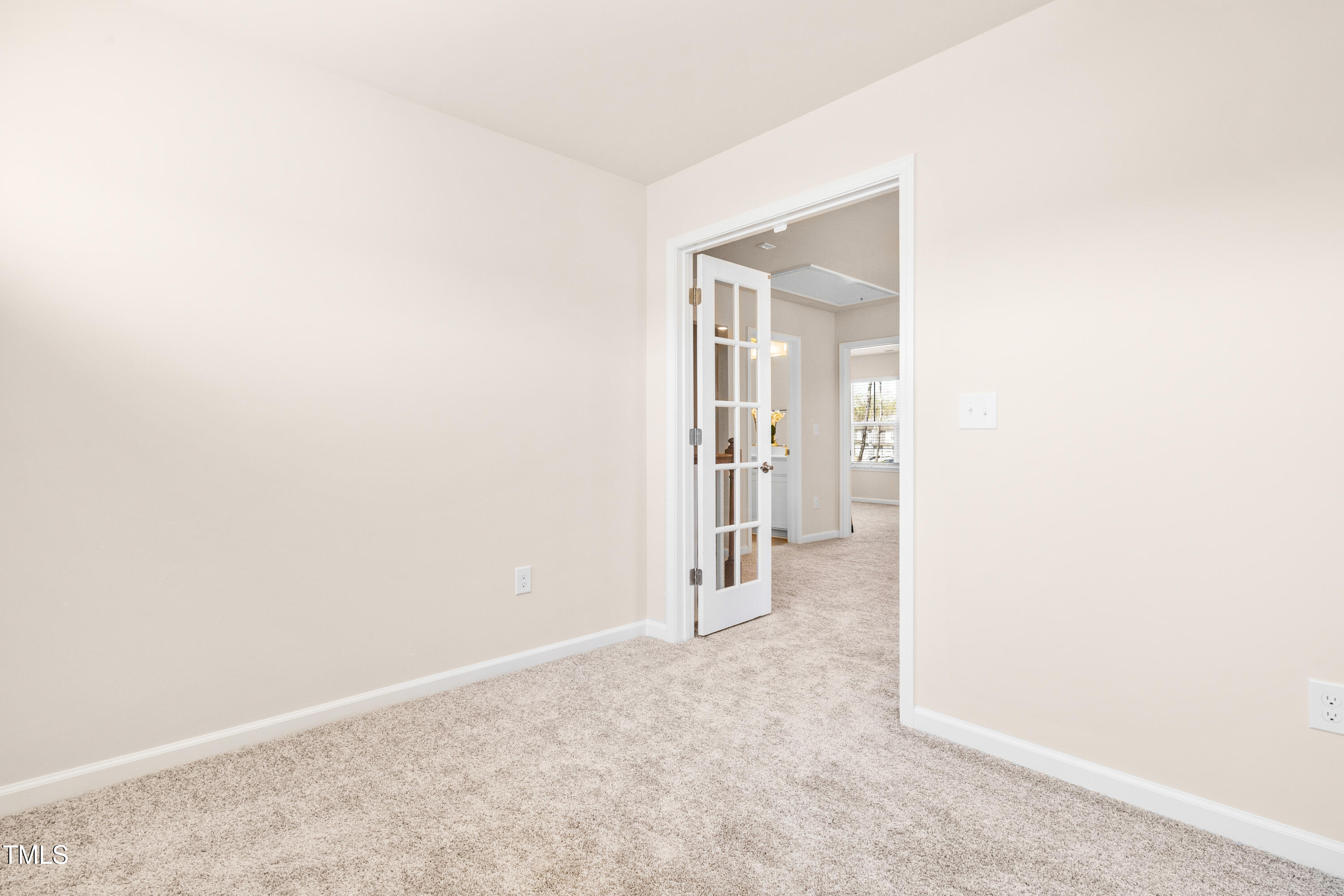 5800 Agrinio Way Raleigh, NC 27603 - Photo 19 of 38 an empty room with a bathroom