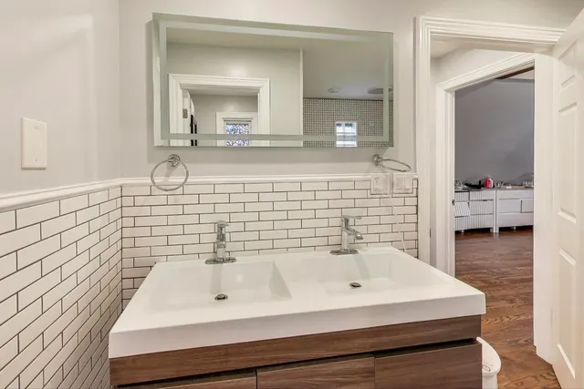 $289,999 | 10441 South Prairie Avenue, Chicago, IL 60628