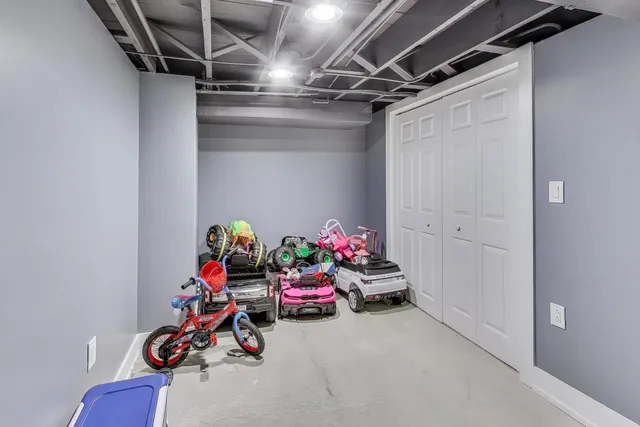 $289,999 | 10441 South Prairie Avenue, Chicago, IL 60628