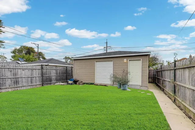 $289,999 | 10441 South Prairie Avenue, Chicago, IL 60628