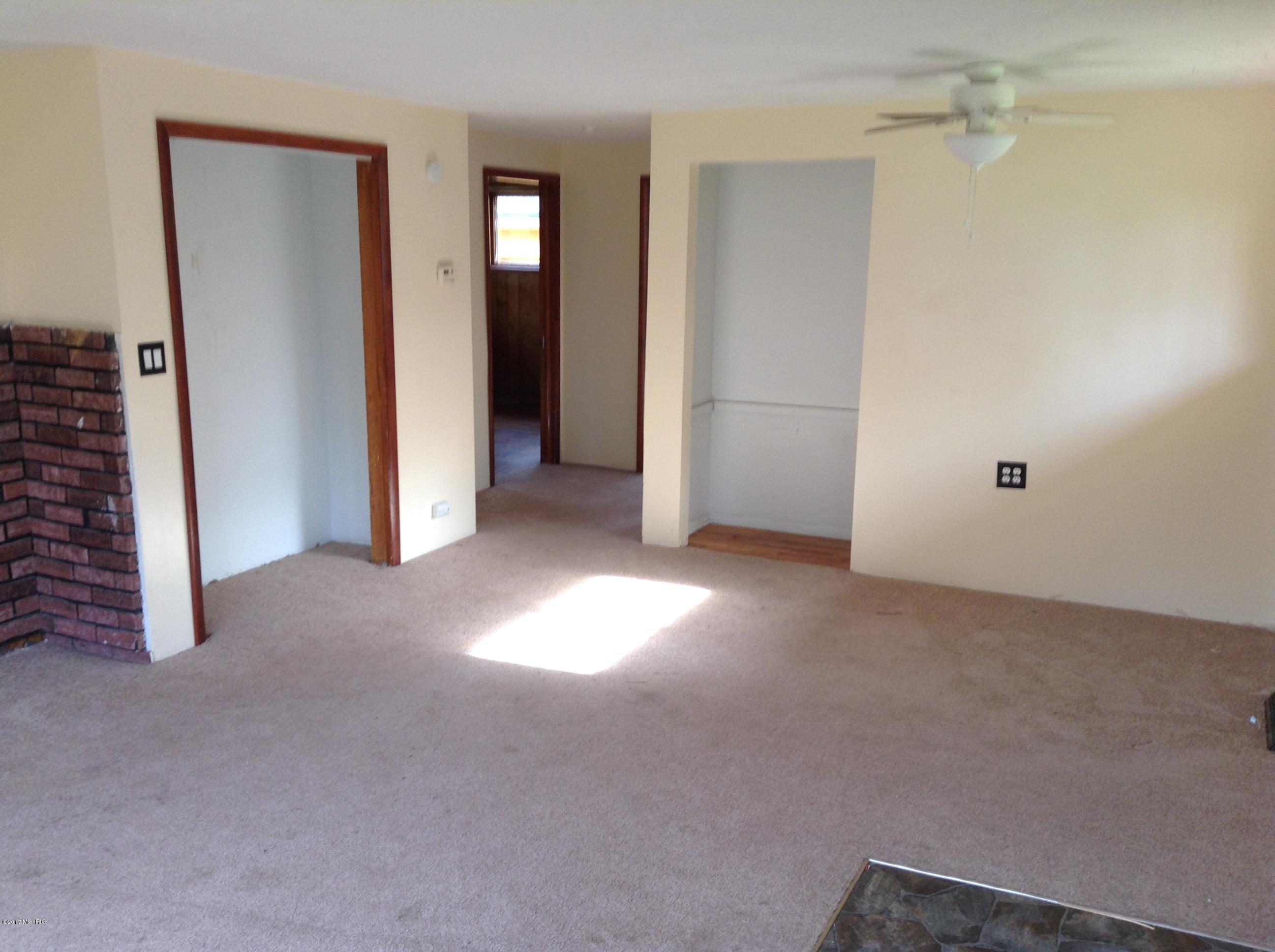 3550 Stearns Road Ludington, MI 49431 - Photo 14 of 19 image