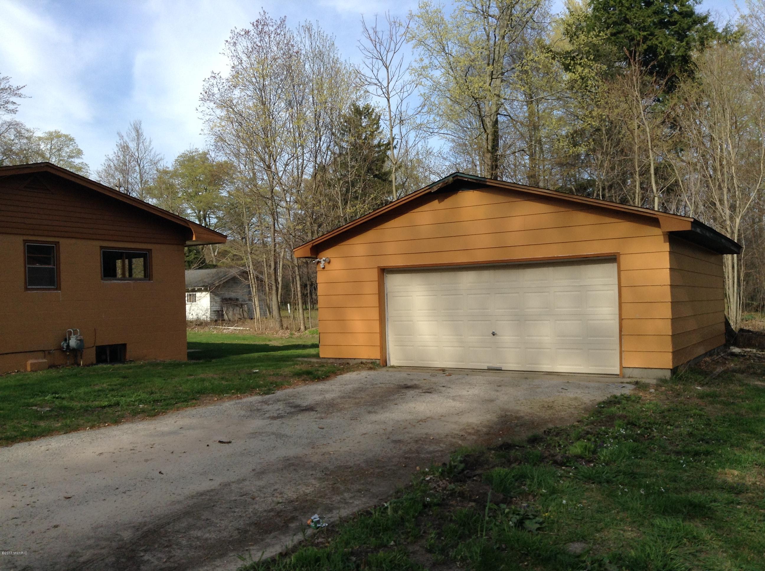 3550 Stearns Road Ludington, MI 49431 - Photo 2 of 19 image