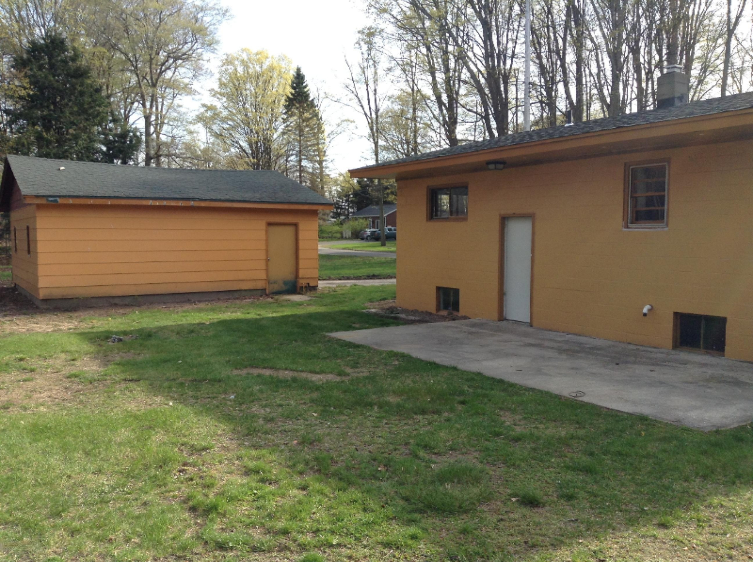 3550 Stearns Road Ludington, MI 49431 - Photo 5 of 19 image