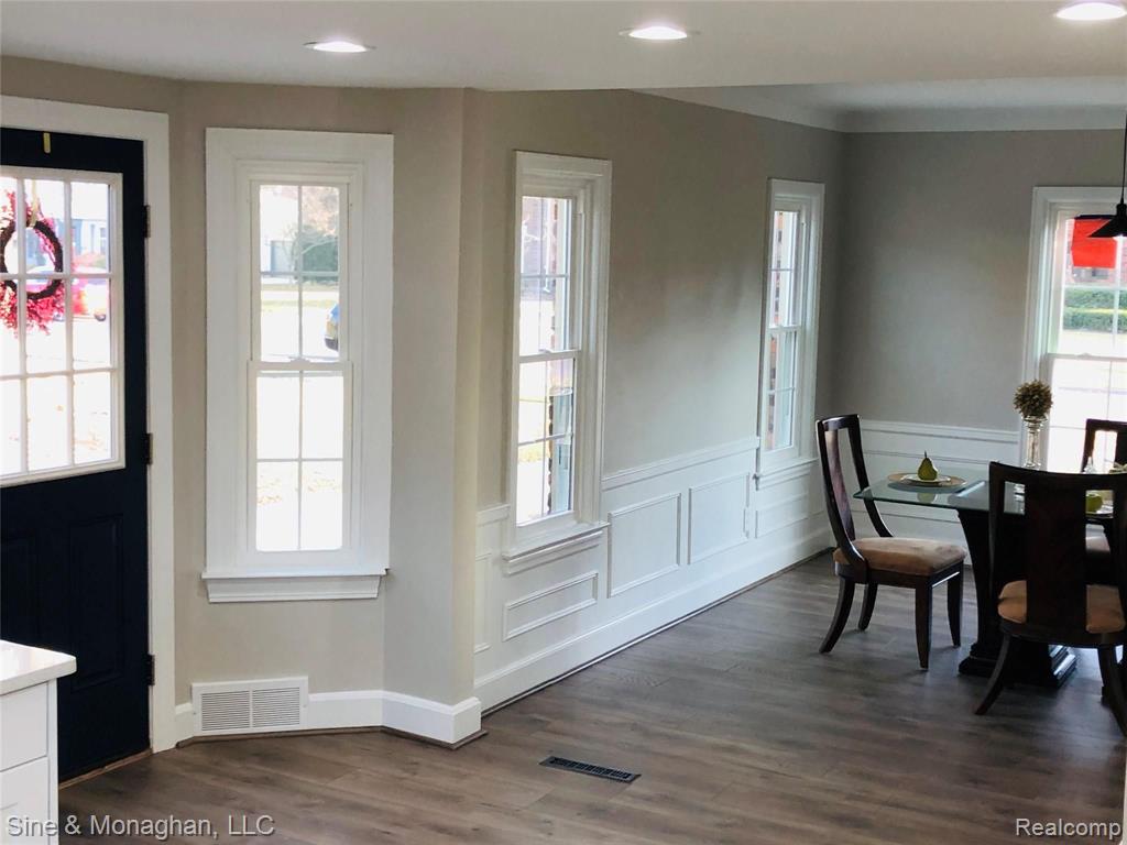 721 Pemberton Road Grosse Pointe Park, MI 48230 - Photo 7 of 41