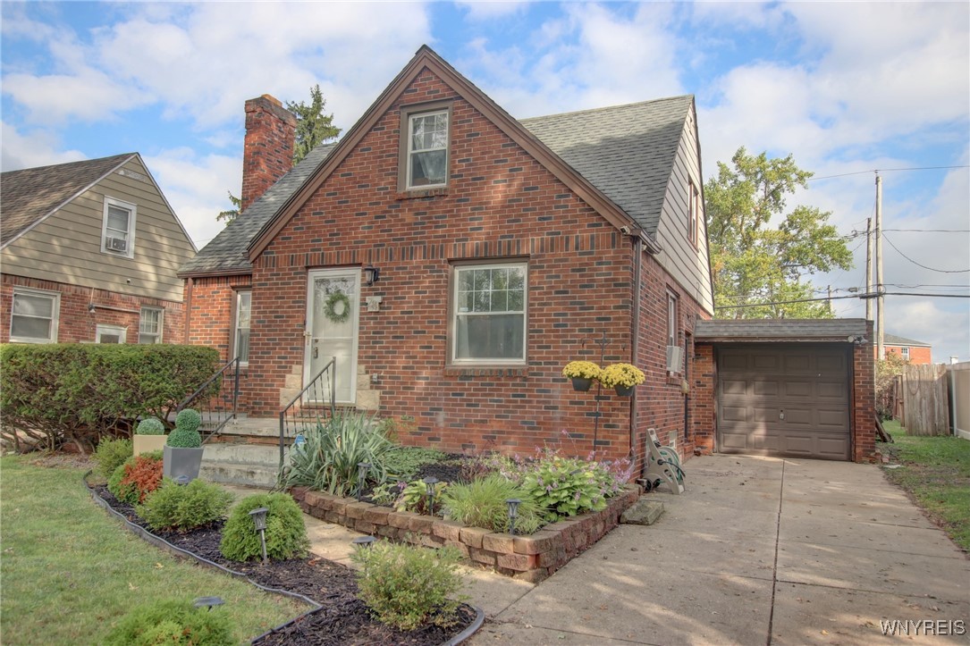 28 Cedar Road Cheektowaga, NY 14215 - Photo 1 of 43 Welcome to 28 Cedar Road Cheektowaga NY. Back on t